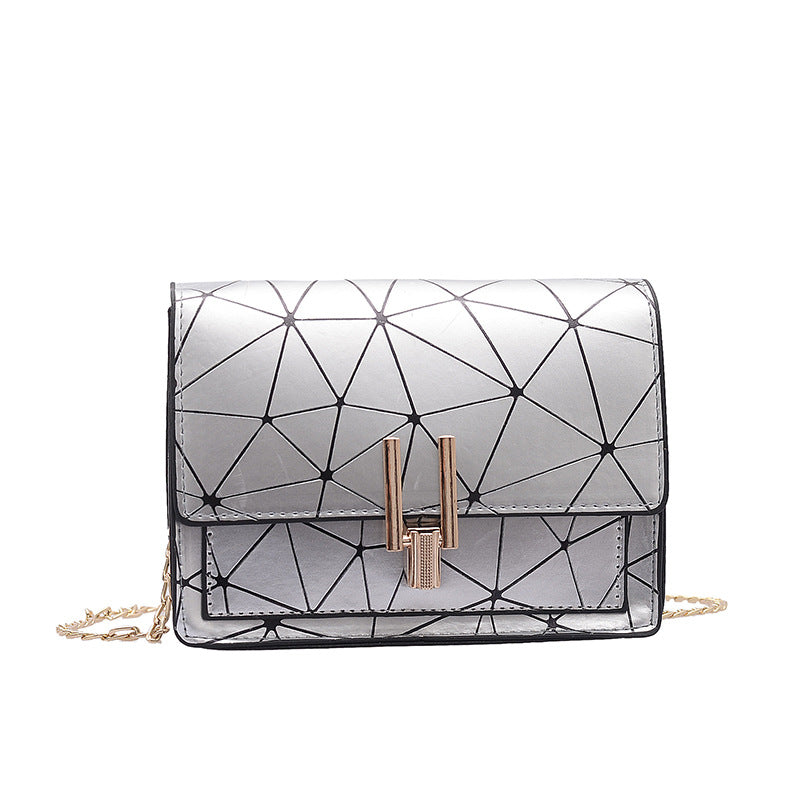 ZYB002 Chic White Purse with Bold Black Geometric Design