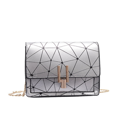 ZYB002 Chic White Purse with Bold Black Geometric Design